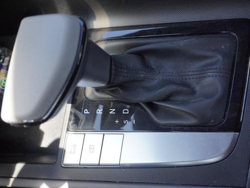 Used 2023 Hyundai Elantra SEL FWD image 14