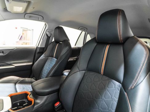 Used 2024 Toyota RAV4 Adventure AWD/4WD image 6