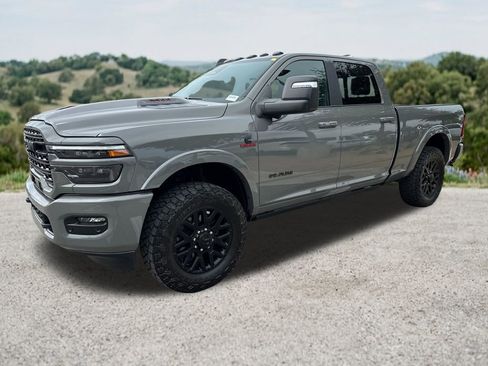 Used 2026 RAM 2500 Limited AWD/4WD image 3