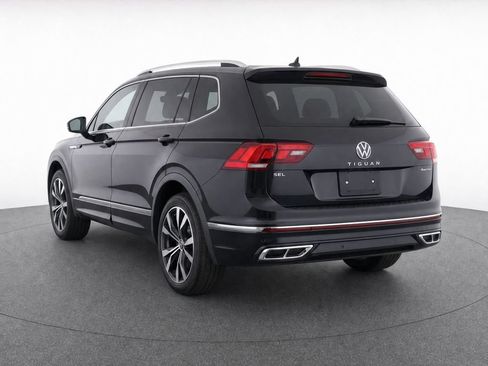 Certified 2023 Volkswagen Tiguan SEL R-Line AWD/4WD image 9