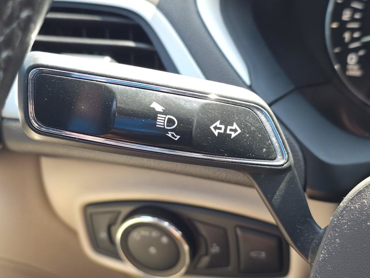 Used 2018 Lincoln MKZ Select w/ Select Plus Package AWD/4WD image 30