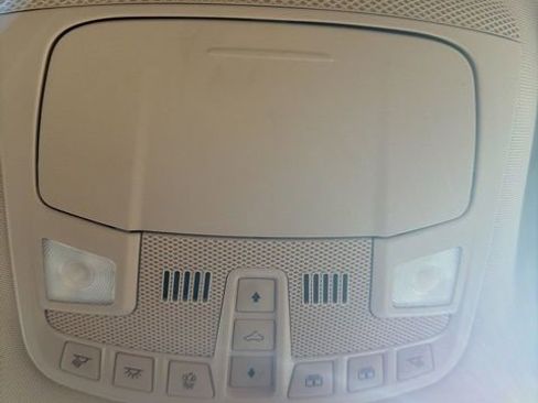 Used 2024 Ford Expedition Limited image 23