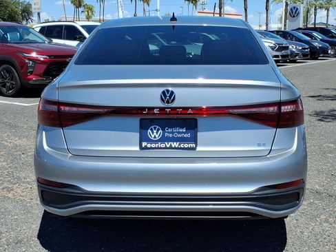 Certified 2025 Volkswagen Jetta SE FWD image 6