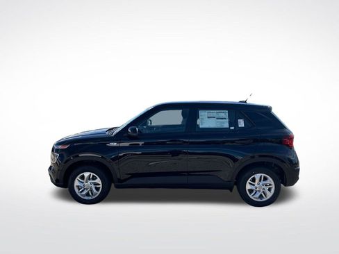 New 2026 Hyundai Venue SE FWD image 2