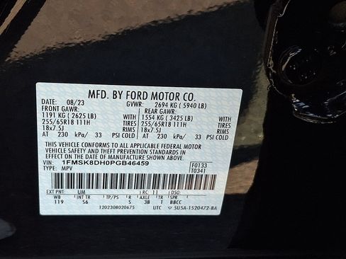 Certified 2023 Ford Explorer XLT w/ Equipment Group 202A AWD/4WD image 27
