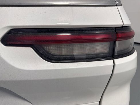 Used 2022 Jeep Grand Cherokee L Overland image 7