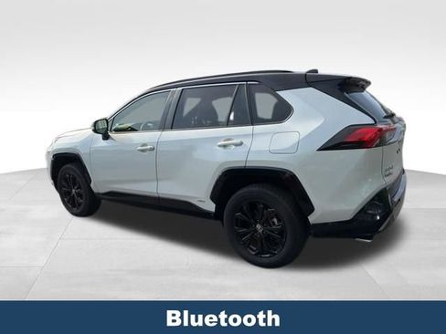 Used 2022 Toyota RAV4 XSE AWD/4WD image 5