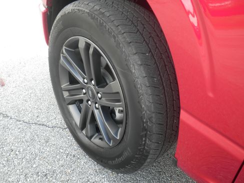 Certified 2022 Ford F150 XLT w/ Equipment Group 302A High image 14