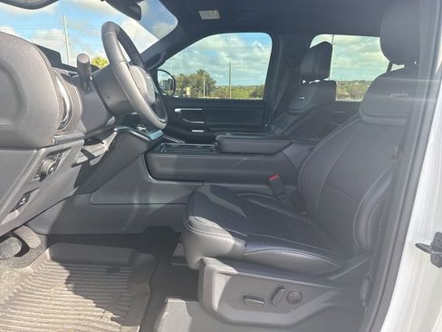 Used 2025 Ford Expedition Platinum w/ Stealth Performance Package image 6