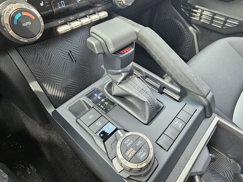 New 2026 Toyota Tacoma TRD Off-Road AWD/4WD image 32