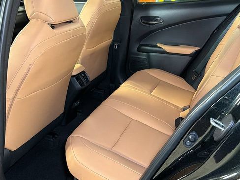 Certified 2025 Lexus UX 300h AWD w/ Accessory Package (Z2) image 16