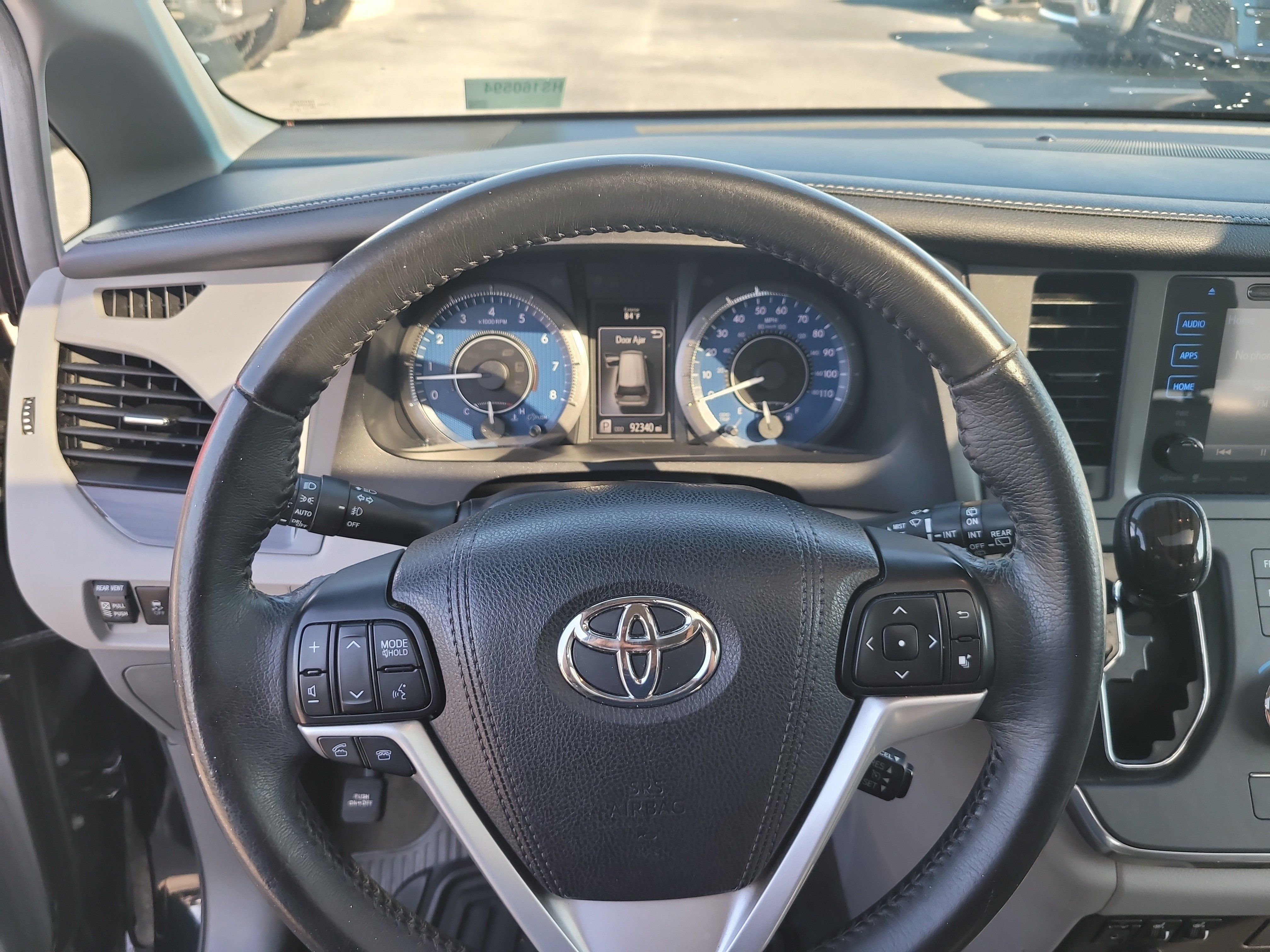 Used 2017 Toyota Sienna XLE w/ XLE Navigation Package AWD/4WD image 26