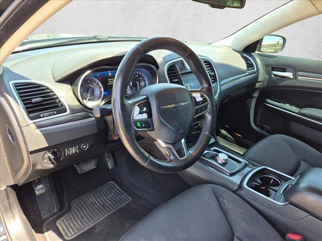 Used 2020 Chrysler 300 Touring w/ Sport Appearance Package RWD image 10