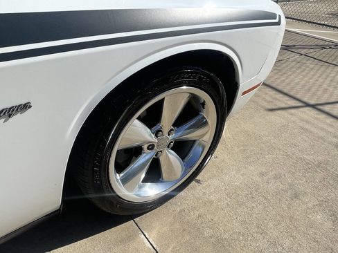 Used 2016 Dodge Challenger R/T Plus image 49