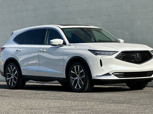 Used 2023 Acura MDX FWD w/ Technology Package image 2