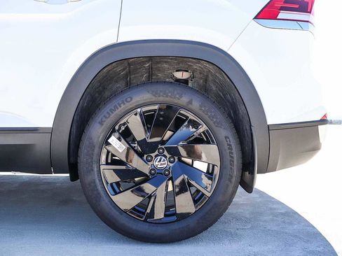 New 2026 Volkswagen Atlas Cross Sport SE AWD/4WD image 10