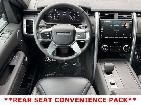Certified 2025 Land Rover Discovery S AWD/4WD image 18