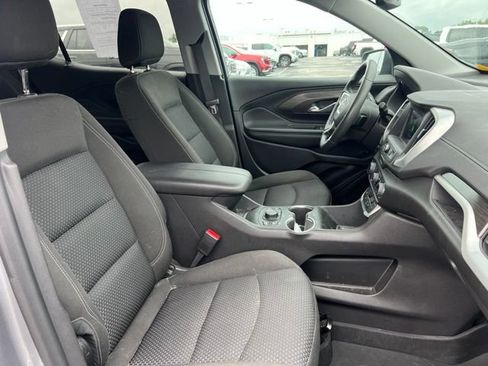 Used 2024 GMC Terrain SLE w/ Driver Convenience Package AWD/4WD image 13