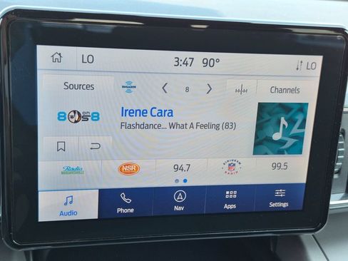 Used 2023 Ford Explorer XLT w/ Equipment Group 202A AWD/4WD image 17