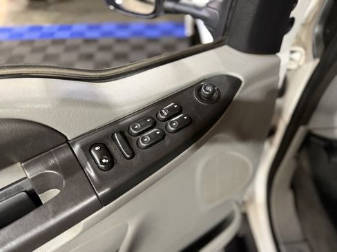 Used 2006 Ford F250 XLT image 12