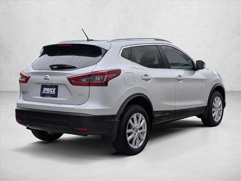 Used 2020 Nissan Rogue Sport SV image 5