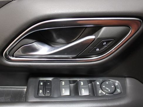 Used 2021 GMC Yukon AT4 image 14