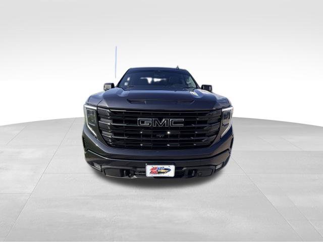 Certified 2022 GMC Sierra 1500 Elevation w/ Elevation Premium Package AWD/4WD image 3