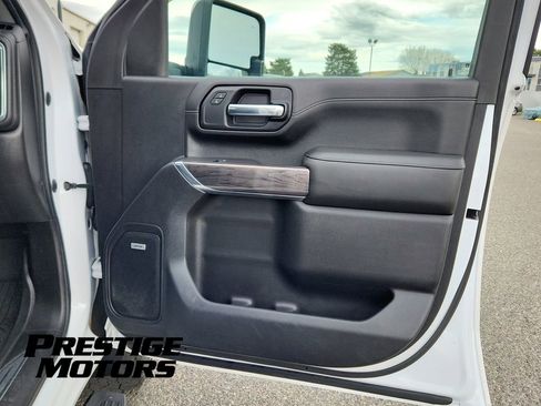 Used 2020 Chevrolet Silverado 2500 LTZ w/ LTZ Plus Package image 19