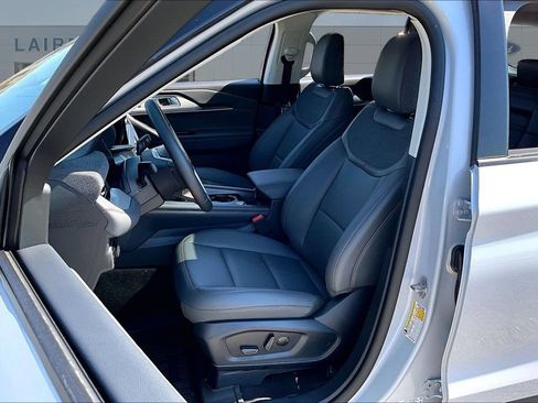 New 2026 Ford Explorer Active w/ Active Comfort Package AWD/4WD image 25