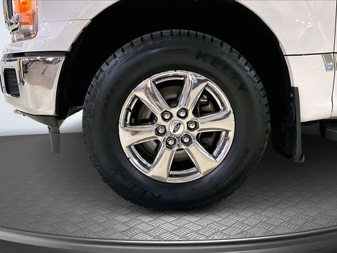 Used 2018 Ford F150 XLT w/ Equipment Group 302A Luxury image 9