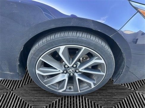 Used 2022 Toyota Corolla SE w/ SE Premium Package image 10