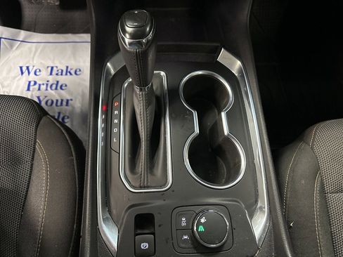 Used 2020 Chevrolet Traverse LT image 39