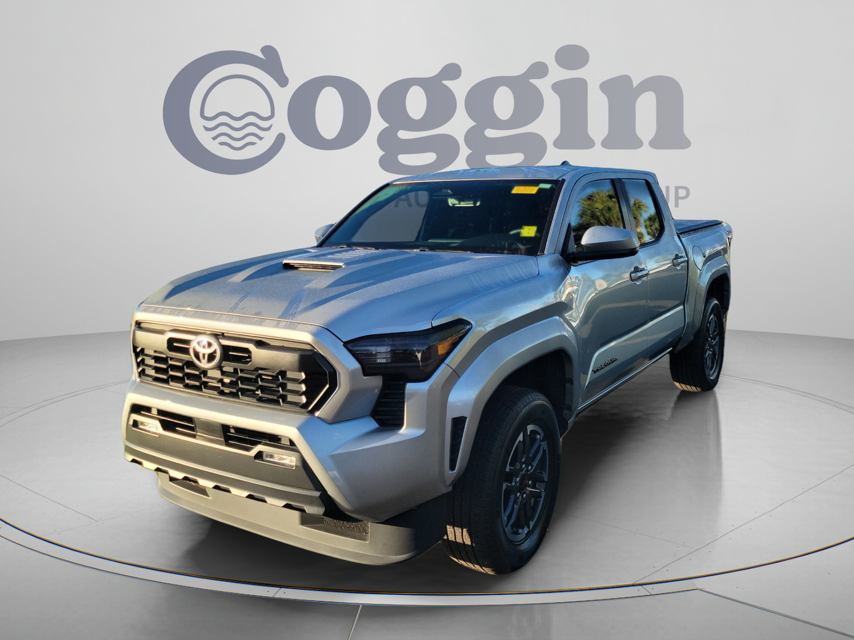 Certified 2024 Toyota Tacoma TRD Sport AWD/4WD image 2