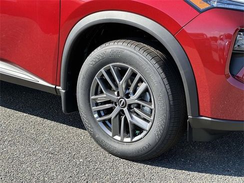 New 2026 Nissan Rogue S image 7