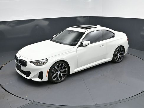 Certified 2024 BMW 230i Coupe w/ Premium Package RWD image 1