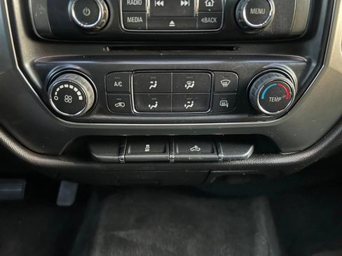 Used 2018 Chevrolet Silverado 1500 LT image 20