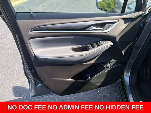 Used 2020 Buick Enclave Essence FWD image 12