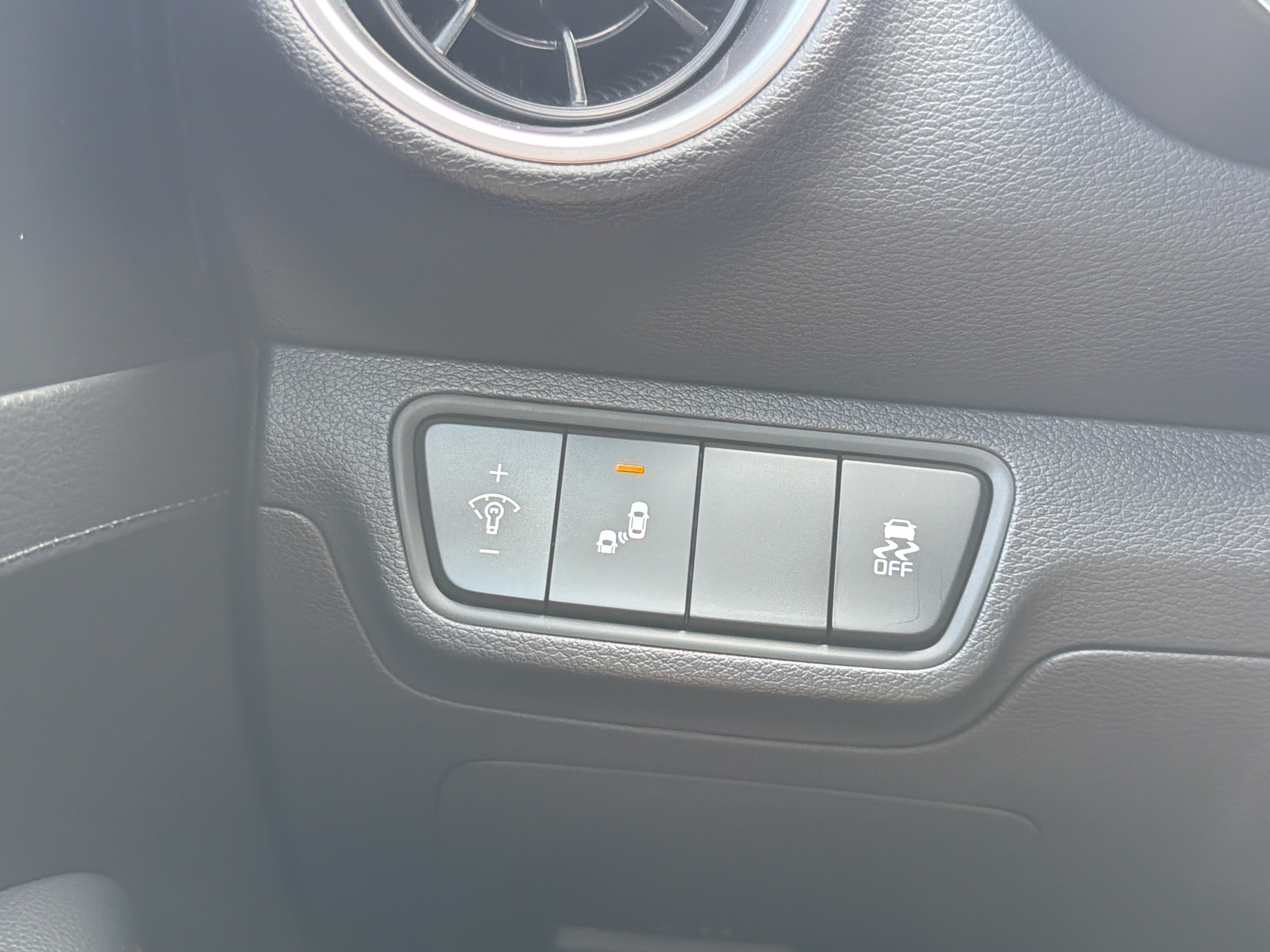 Used 2024 Kia Forte GT FWD image 12