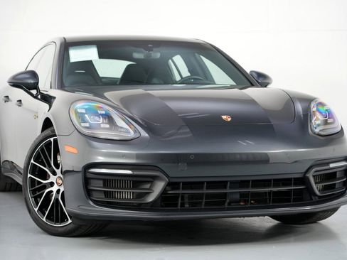 Used 2021 Porsche Panamera 4S w/ Premium Package image 4