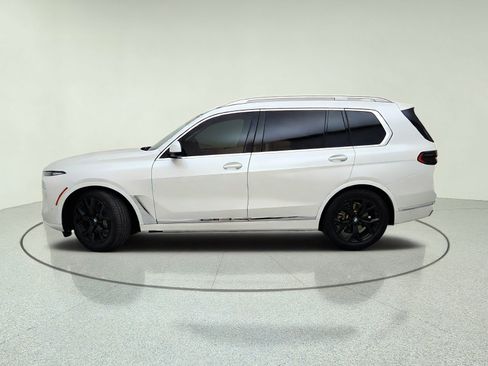 Used 2023 BMW X7 xDrive40i AWD/4WD image 14