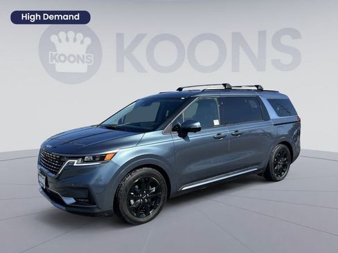 Used 2024 Kia Carnival SX Prestige image 1