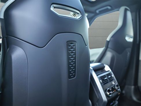 Used 2019 Land Rover Range Rover Sport SVR image 37