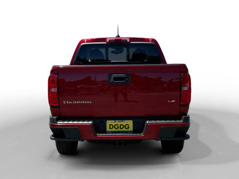 Used 2021 Chevrolet Colorado Z71 w/ Safety Package AWD/4WD image 4