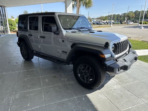 Used 2024 Jeep Wrangler Sport S image 2