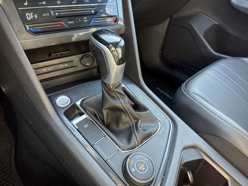 Used 2024 Volkswagen Tiguan SE R-Line w/ MDO Package, Two-Row image 22