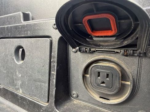 Certified 2021 Toyota Tacoma TRD Off-Road image 33