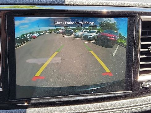 Used 2024 Chrysler Pacifica Limited FWD image 19
