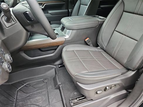 New 2025 Chevrolet Silverado 2500 High Country w/ Technology Package image 15