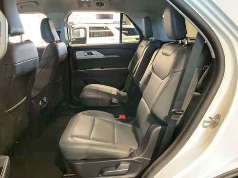 New 2026 Ford Explorer Active w/ Active Comfort Package image 16