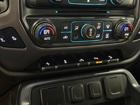 Used 2018 GMC Sierra 1500 SLT image 41